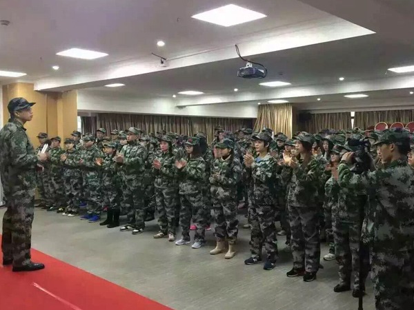 九州酷游团队拓展训练