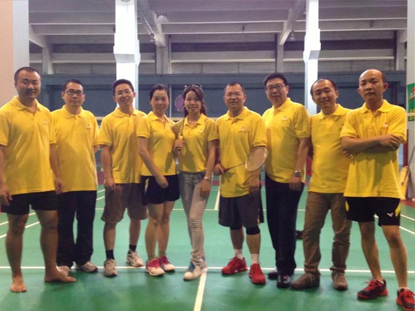 九州酷游团队建设-羽毛球活动